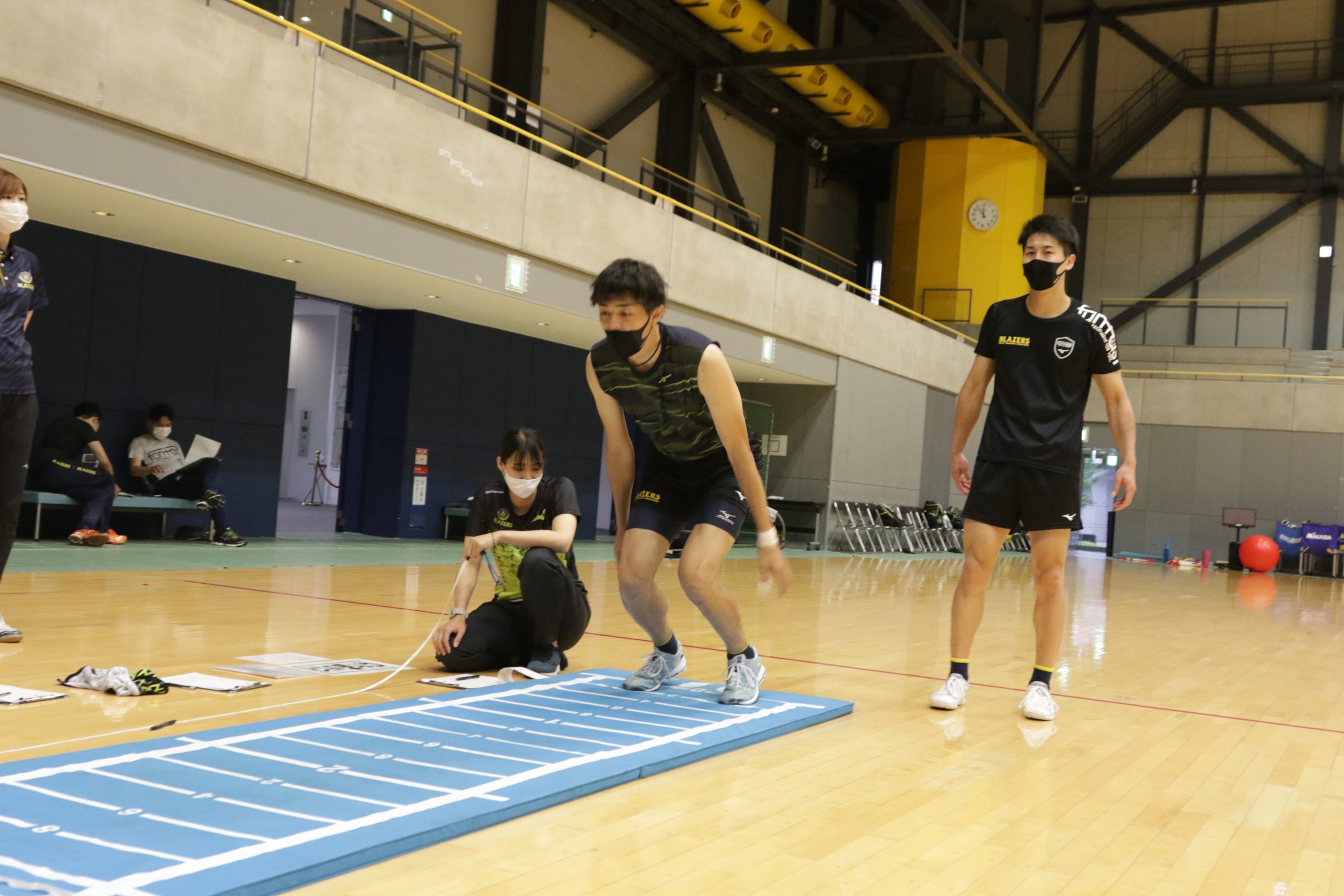 日本製鉄堺ブレイザーズ公式ページ(大阪、堺のバレーボールチーム)